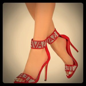 Team Savage Stiletto 💔